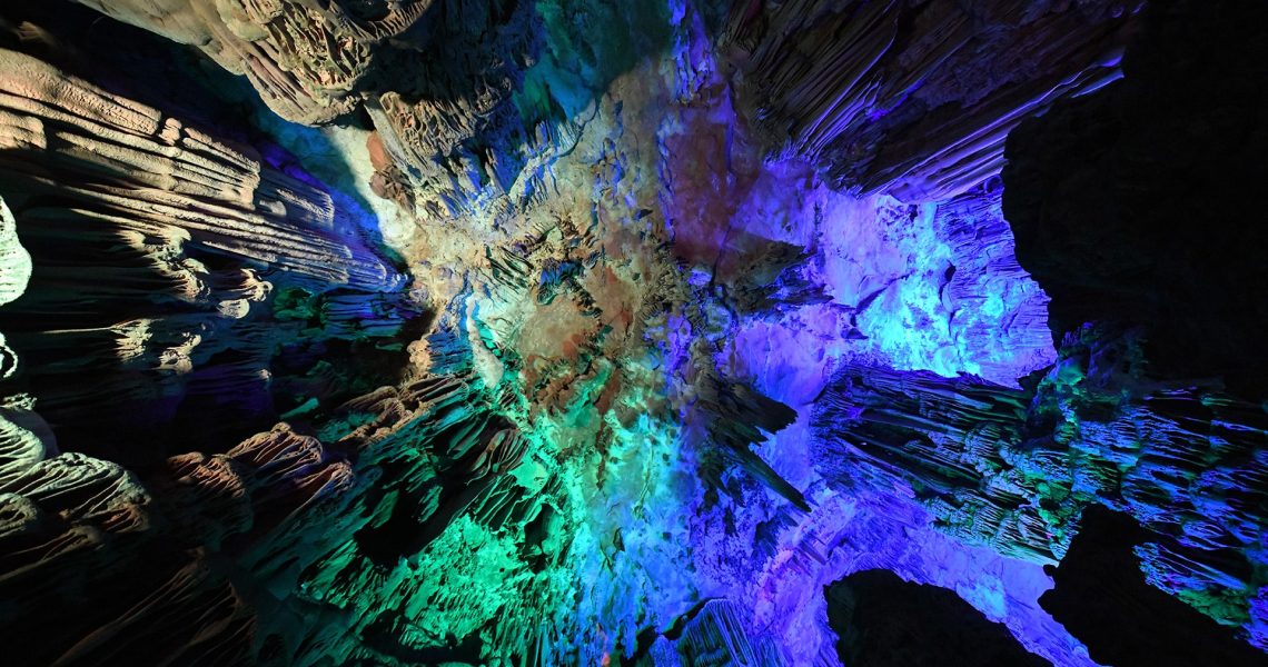 Alberto Barbera-La grotta del flauto magico a Guilin